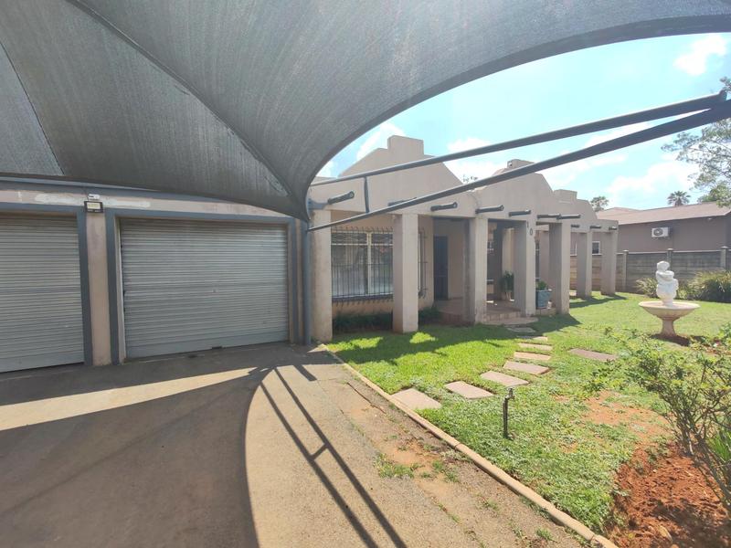 To Let 3 Bedroom Property for Rent in Rothdene Gauteng