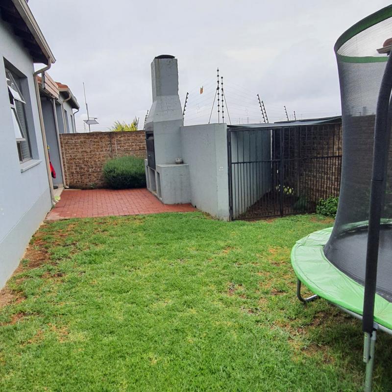 3 Bedroom Property for Sale in Parkrand Gauteng