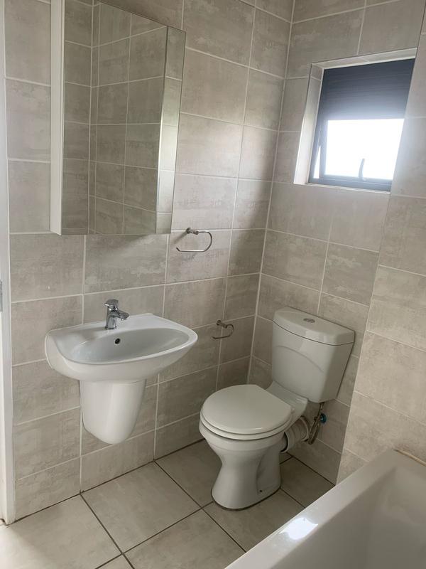 To Let 2 Bedroom Property for Rent in Witfield Gauteng