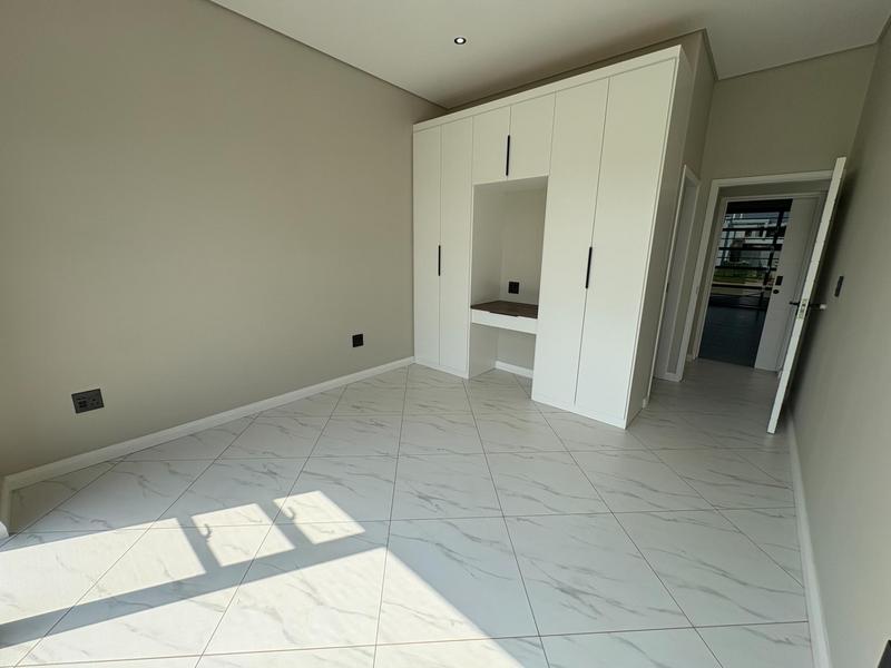5 Bedroom Property for Sale in Midstream Heights Gauteng