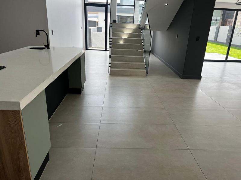 4 Bedroom Property for Sale in Midstream Heights Gauteng