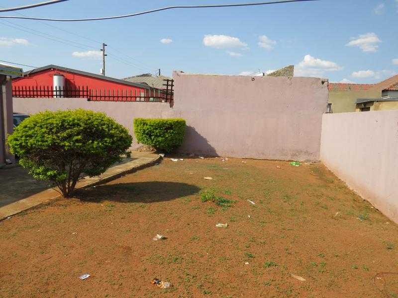 3 Bedroom Property for Sale in Protea Glen Gauteng