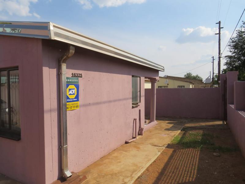 3 Bedroom Property for Sale in Protea Glen Gauteng