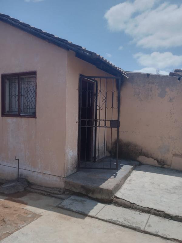 2 Bedroom Property for Sale in Soshanguve GG Gauteng