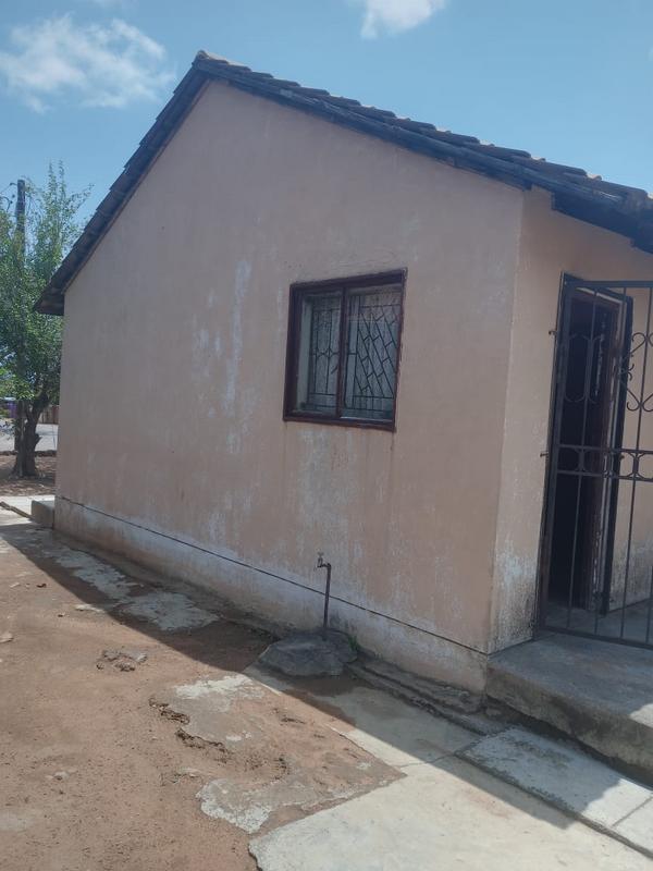 2 Bedroom Property for Sale in Soshanguve GG Gauteng