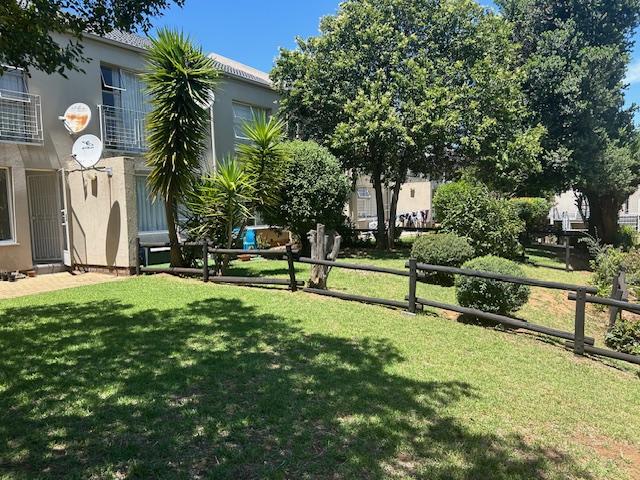 2 Bedroom Property for Sale in Bedford Gardens Gauteng