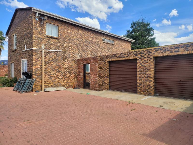 4 Bedroom Property for Sale in Fochville Gauteng