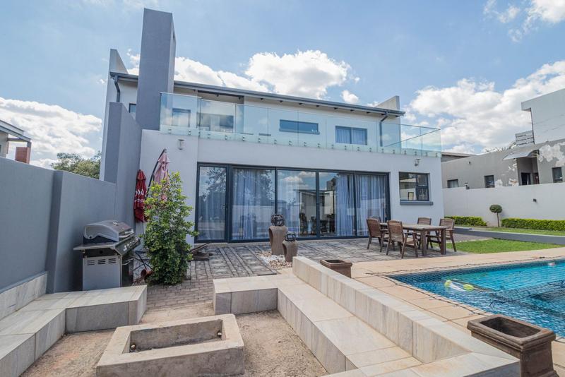 4 Bedroom Property for Sale in Midstream Ridge Gauteng