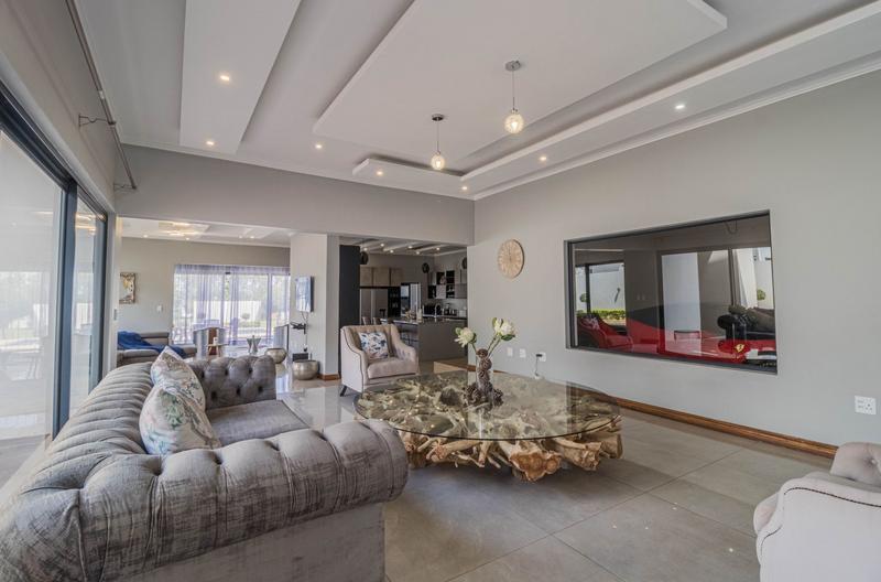4 Bedroom Property for Sale in Midstream Ridge Gauteng