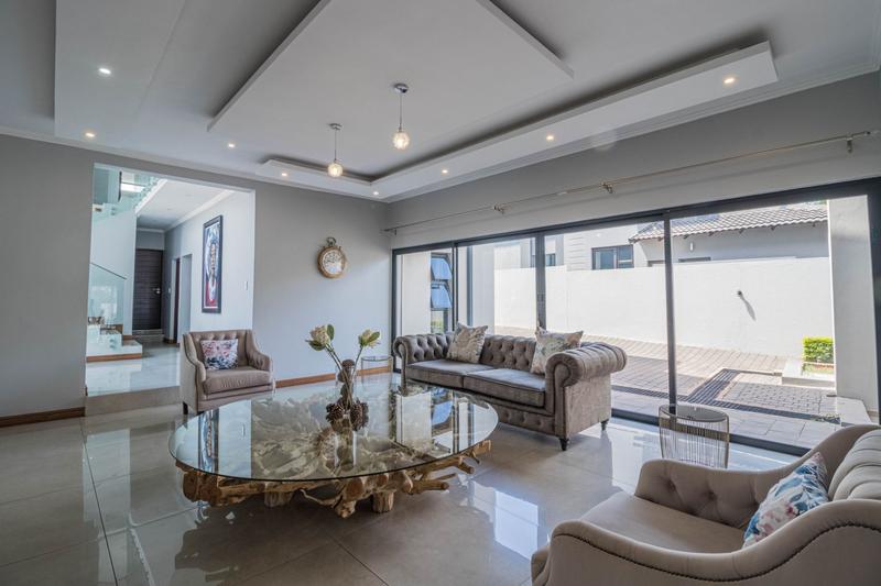 4 Bedroom Property for Sale in Midstream Ridge Gauteng