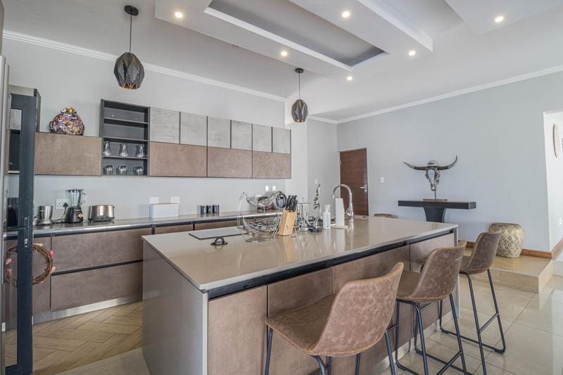 4 Bedroom Property for Sale in Midstream Ridge Gauteng