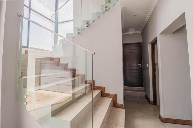 4 Bedroom Property for Sale in Midstream Ridge Gauteng