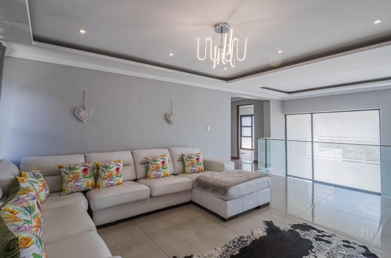 4 Bedroom Property for Sale in Midstream Ridge Gauteng