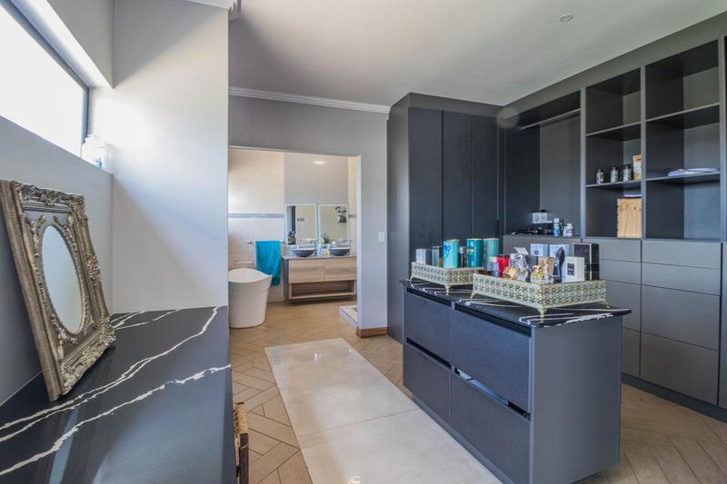 4 Bedroom Property for Sale in Midstream Ridge Gauteng