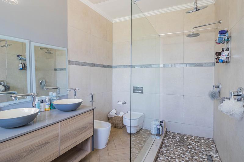 4 Bedroom Property for Sale in Midstream Ridge Gauteng