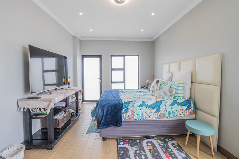 4 Bedroom Property for Sale in Midstream Ridge Gauteng