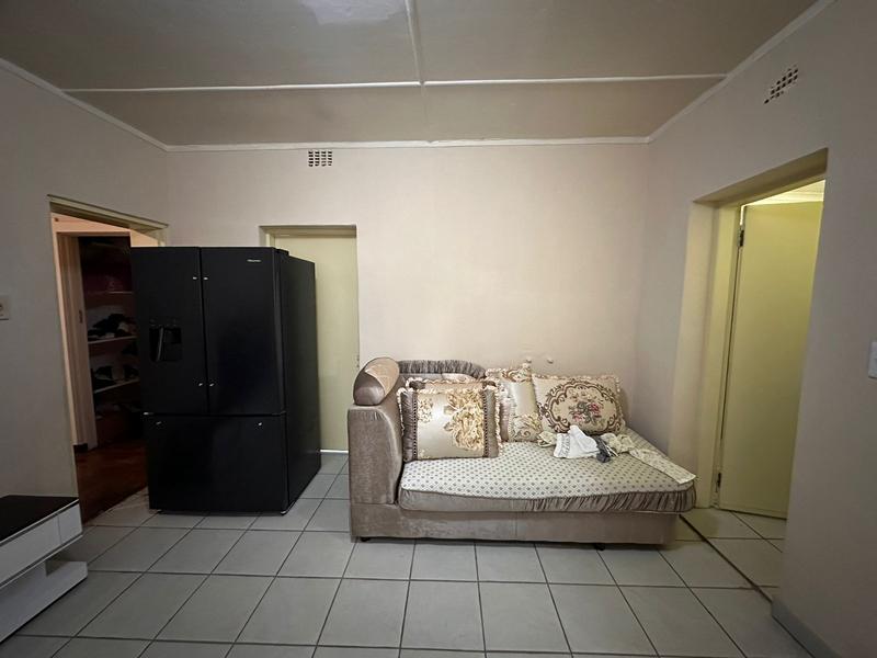 2 Bedroom Property for Sale in Bezuidenhout Valley Gauteng