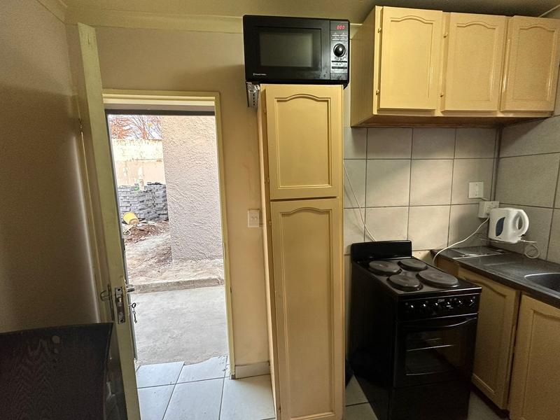 2 Bedroom Property for Sale in Bezuidenhout Valley Gauteng