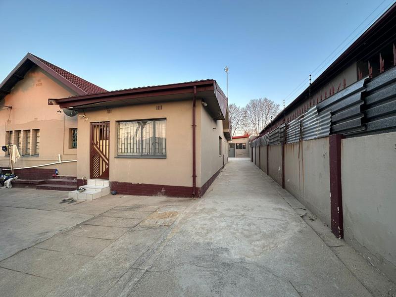 2 Bedroom Property for Sale in Bezuidenhout Valley Gauteng