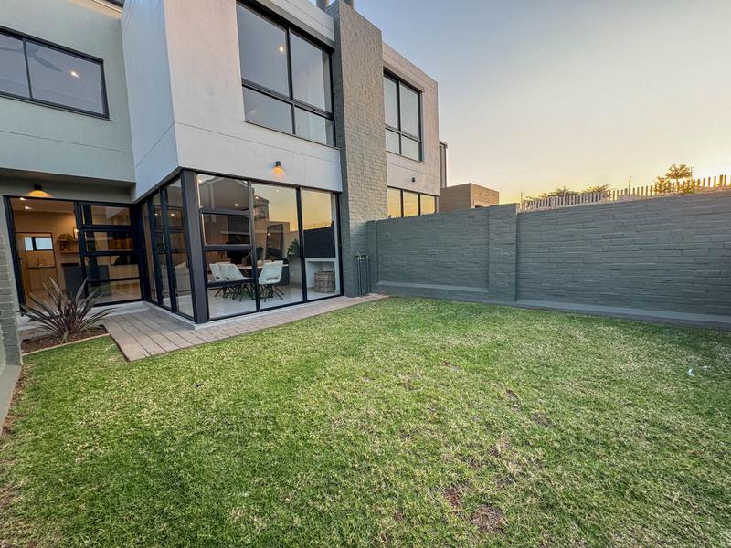 3 Bedroom Property for Sale in Midstream Meadows Gauteng