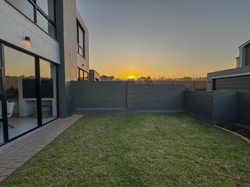 3 Bedroom Property for Sale in Midstream Meadows Gauteng