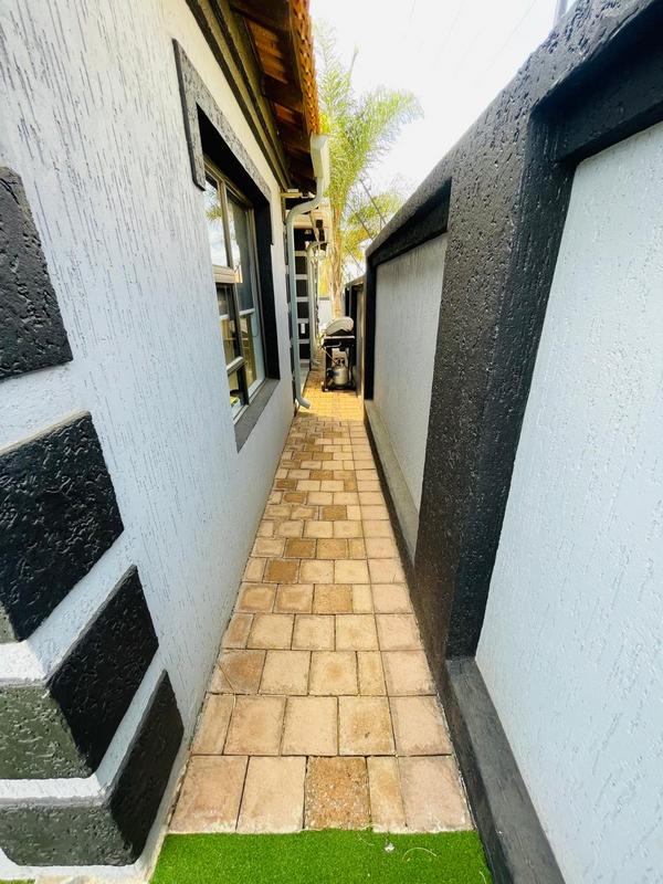 3 Bedroom Property for Sale in Pomona Gauteng
