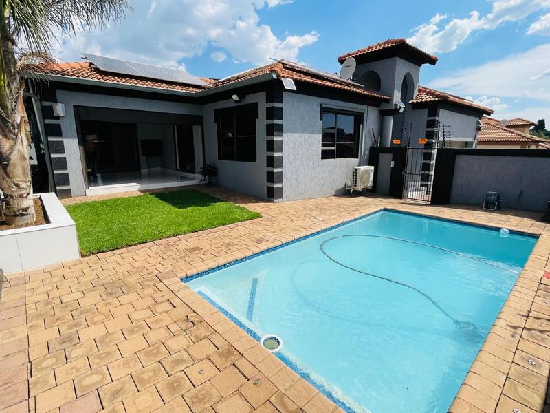 3 Bedroom Property for Sale in Pomona Gauteng