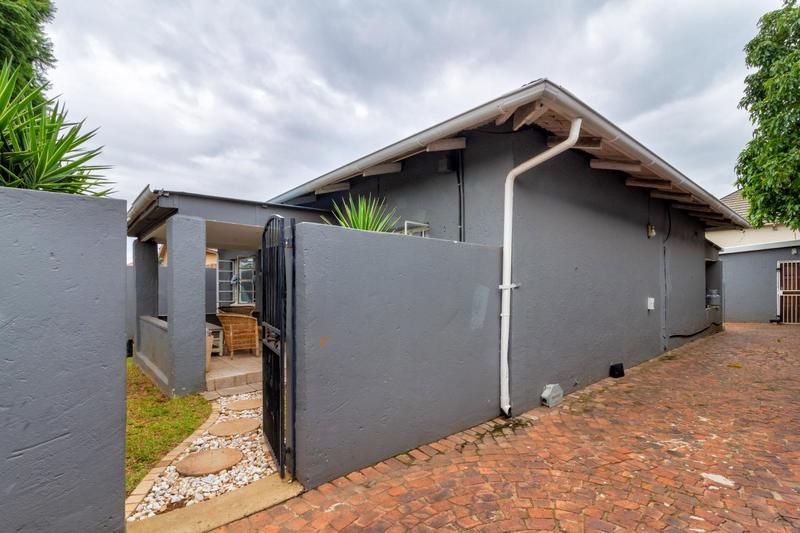 2 Bedroom Property for Sale in Westdene Gauteng