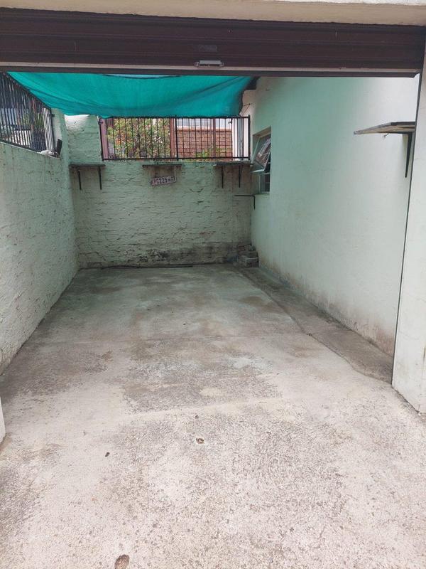 To Let 2 Bedroom Property for Rent in Roodekrans Gauteng