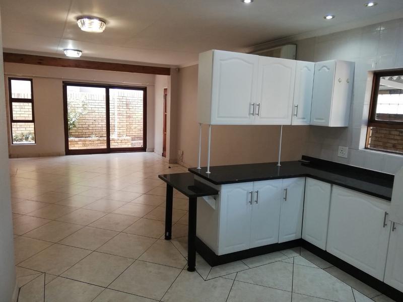 2 Bedroom Property for Sale in Vanderbijlpark SW 5 Gauteng