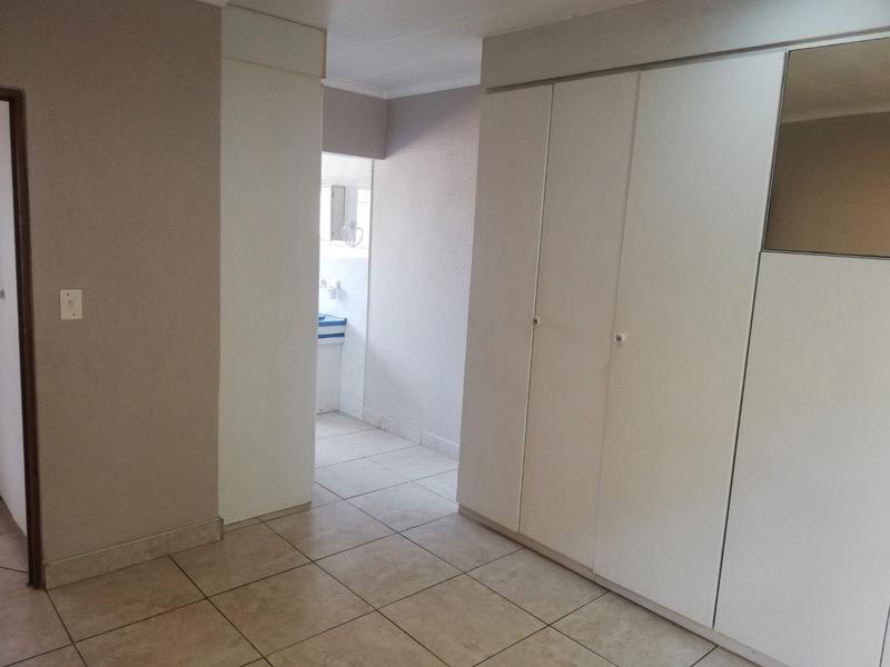 2 Bedroom Property for Sale in Vanderbijlpark SW 5 Gauteng