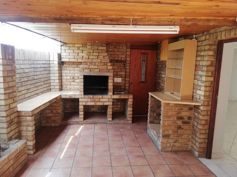 2 Bedroom Property for Sale in Vanderbijlpark SW 5 Gauteng