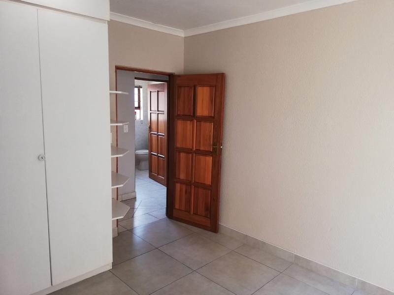 2 Bedroom Property for Sale in Vanderbijlpark SW 5 Gauteng