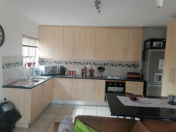 11 Bedroom Property for Sale in Zakariyya Park Gauteng