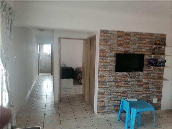 11 Bedroom Property for Sale in Zakariyya Park Gauteng
