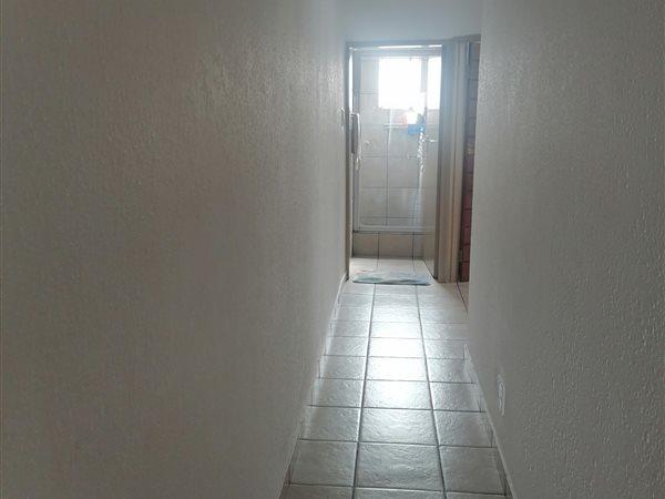 11 Bedroom Property for Sale in Zakariyya Park Gauteng