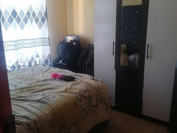 2 Bedroom Property for Sale in Protea Glen Gauteng