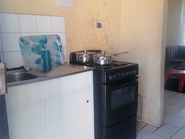 2 Bedroom Property for Sale in Protea Glen Gauteng