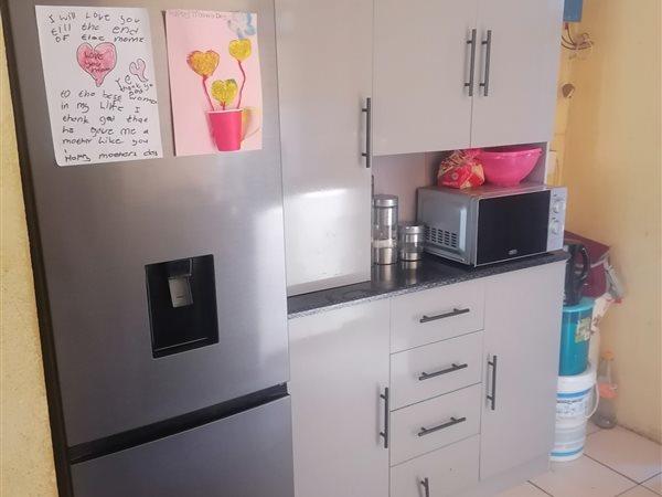 2 Bedroom Property for Sale in Protea Glen Gauteng