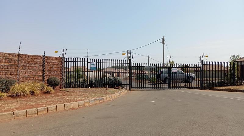 3 Bedroom Property for Sale in Clayville Gauteng