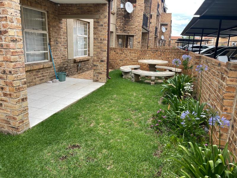 2 Bedroom Property for Sale in Honeydew Gauteng