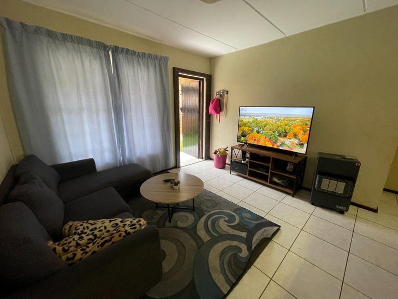 2 Bedroom Property for Sale in Honeydew Gauteng