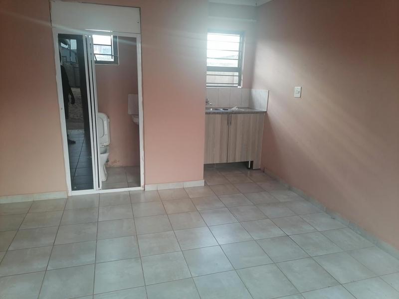 To Let 1 Bedroom Property for Rent in Protea Glen Gauteng