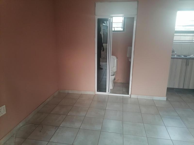 To Let 1 Bedroom Property for Rent in Protea Glen Gauteng