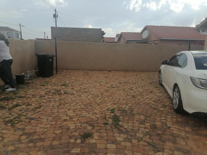 To Let 1 Bedroom Property for Rent in Protea Glen Gauteng
