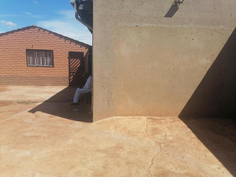 2 Bedroom Property for Sale in Rietvallei Gauteng