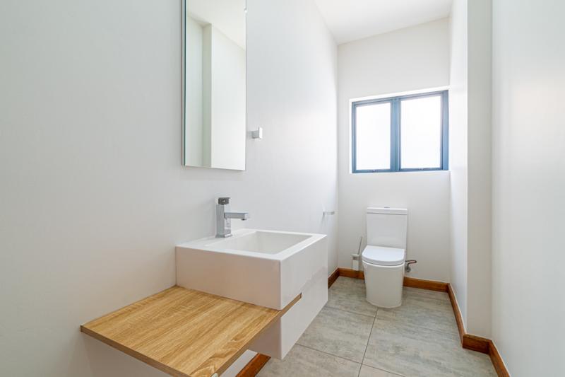 To Let 4 Bedroom Property for Rent in Waterfall Country Village Gauteng