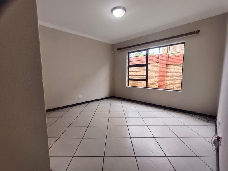 To Let 3 Bedroom Property for Rent in Meyersdal Gauteng