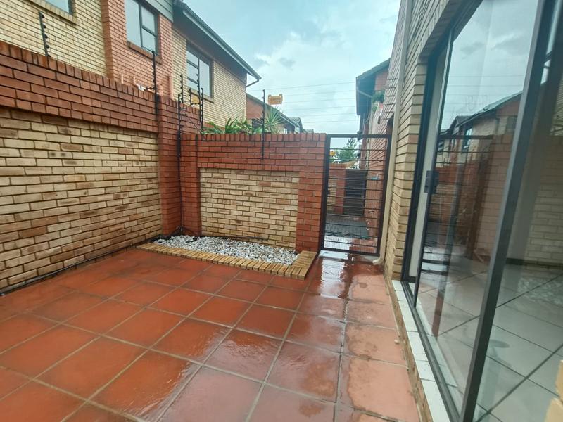 To Let 3 Bedroom Property for Rent in Meyersdal Gauteng