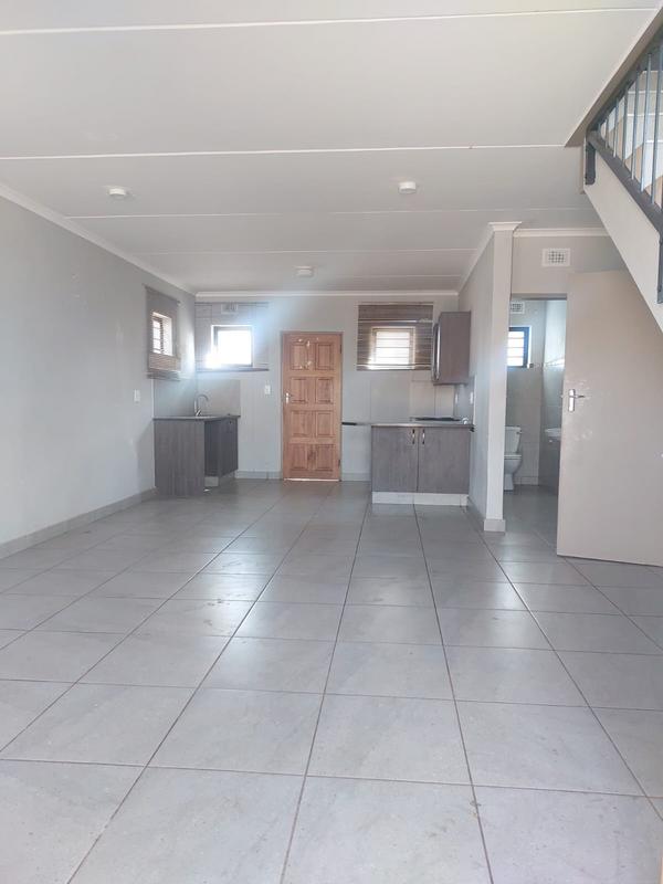 4 Bedroom Property for Sale in Mountain View Gauteng